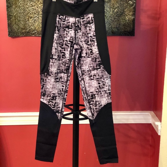 Lou & Grey Pants - Lou & Grey Athletic Leggings